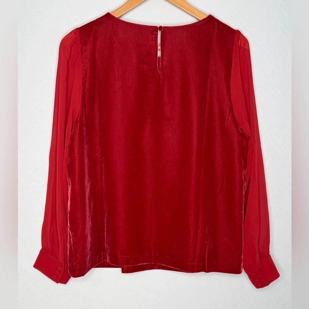 J. Crew Velvet Puff-Sleeve Top in Berry Sangria. Size Medium.